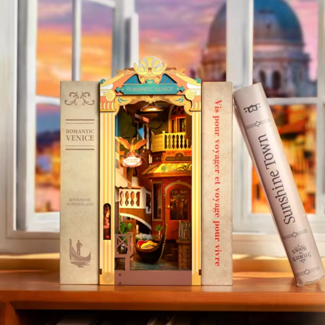 DIY Book Nook - Romantické Venice | Rolife – nápad na dárek