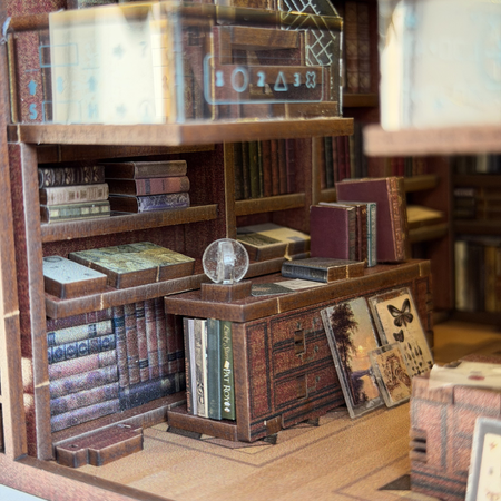 DIY Book Nook - Beyond Library | Miniaturní dům