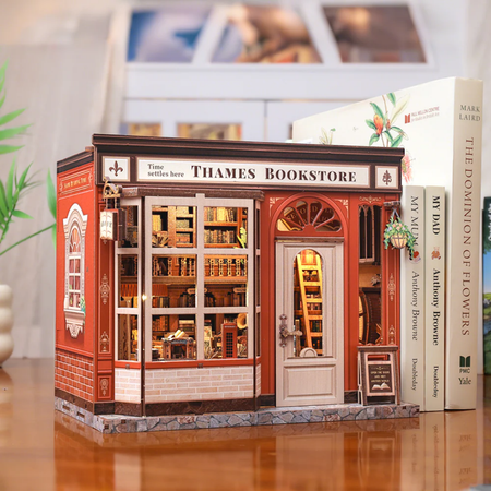 Thames Bookstore - DIY Book Nook | Cutebee