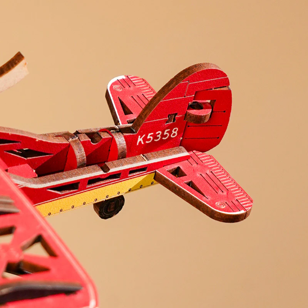 Kyvadlový podstavec v akci – Sky Captain, kyvadlové letadlo – 3D puzzle ROKR, balanc