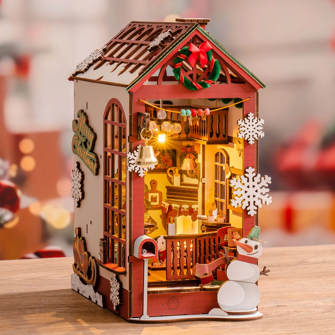 DIY Book Nook - Christmas Indoor Scene | Rolife 3D puzzle – nápad na dárek