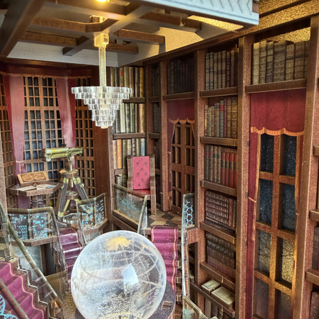 DIY Book Nook - Beyond Library | Miniaturní dům