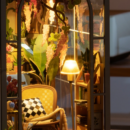 DIY Book Nook - Winter Garden | Rolife