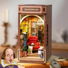 DIY Book Nook - Shakespeare Bookstore | Rolife