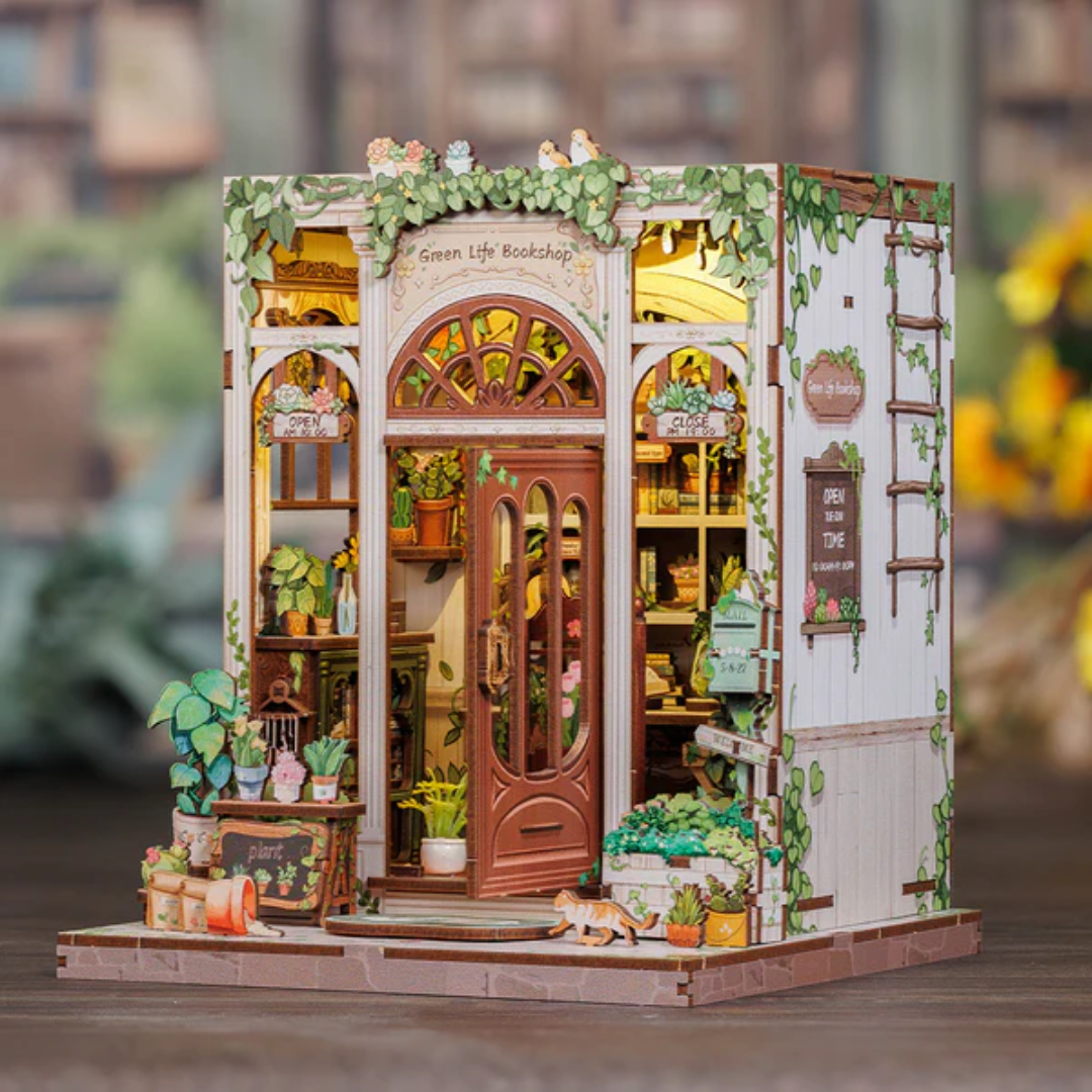 DIY Book Nook - Green Life Bookshop | Cutebee – LED osvětlení po setmění