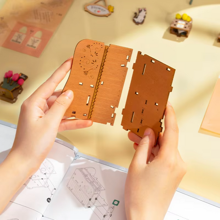 Dřevěná sada Puzzle 3d - Stojan na květiny | Robotime