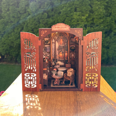 DIY Book Nook - Bookshop Memories | Cutebee