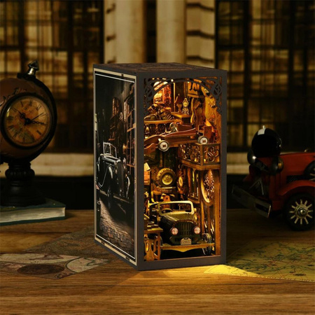 DIY Book Nook - Automobil