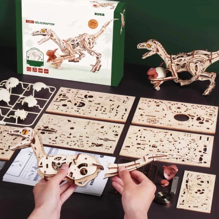 Dřevěná sada Puzzle 3D - Velociraptor | Rokr gift dřevěné puzzle