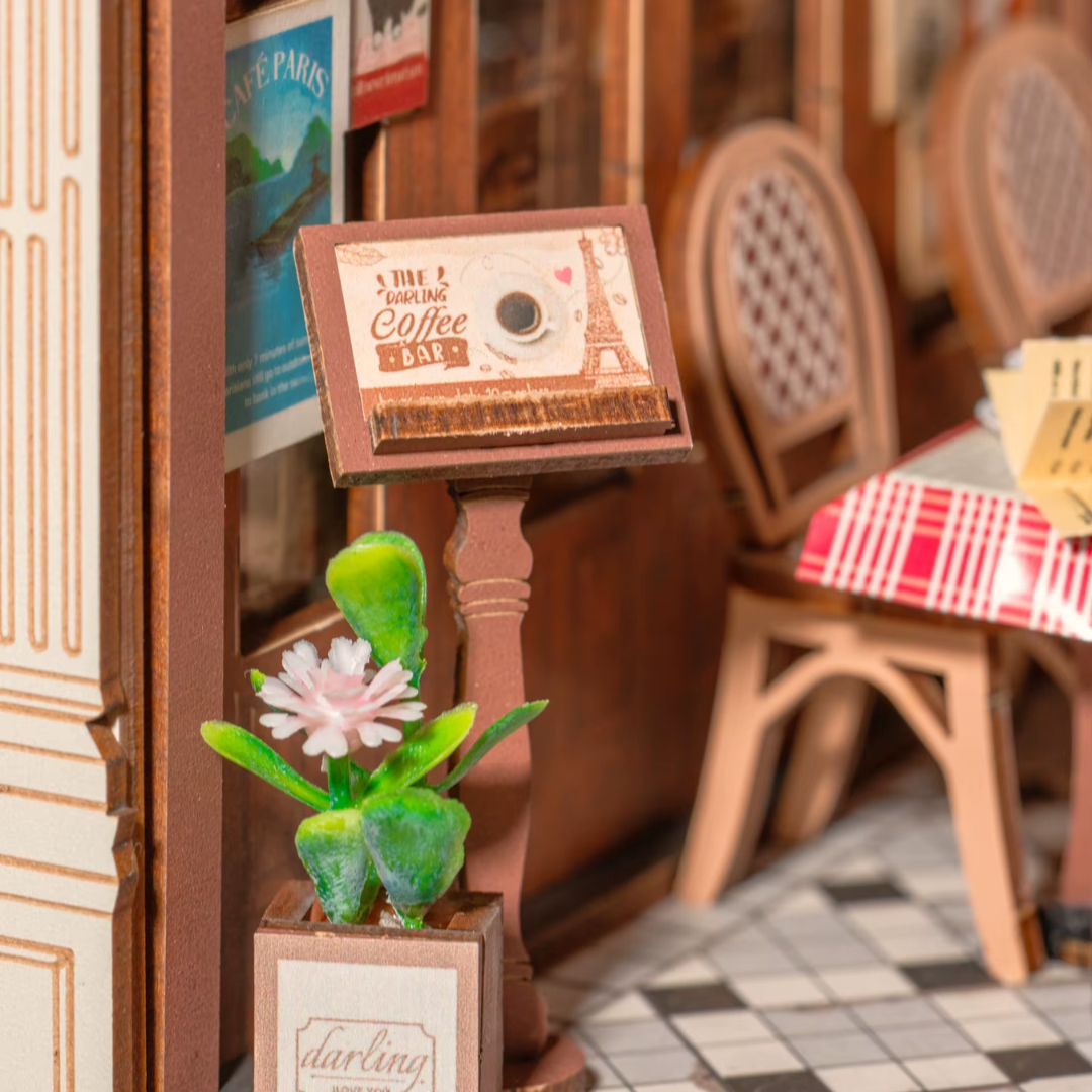 Domeček chráněný před prachem – DIY Book Nook - Arcade Dating | Rolife