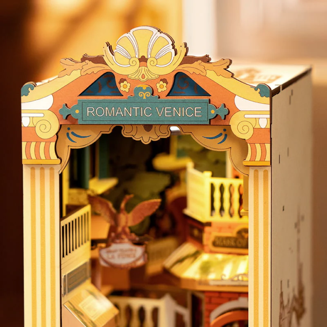 Benátské kanály v malém – DIY Book Nook - Romantické Venice | Rolife