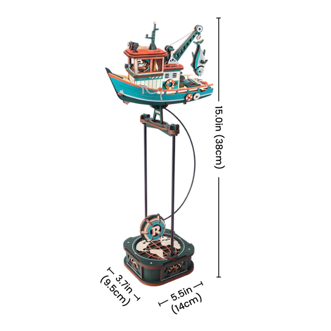 Lucky Trawler – 3D puzzle ROKR, rybářský kutr s hrací skříňkou na výkyvném stojanu – rozměry modelu