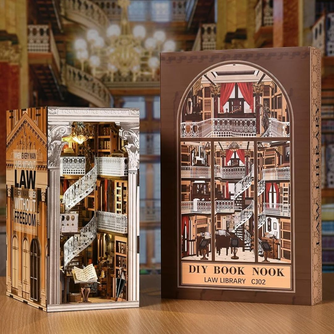 Fasáda inspirovaná soudní architekturou – DIY Book Nook - Právnická knihovna Law Library | MiniCity